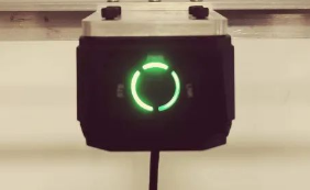 AI賦能鋰電信息采集！?？禉C(jī)器人助您“躺贏”工業(yè)讀碼新賽道